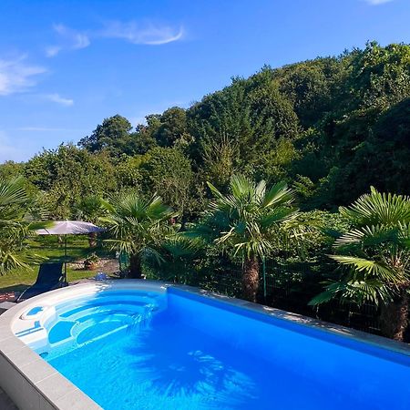 Privates Ferienhaus Mit Pool & Whirlpool Zentral In Bad Dürkheim Exterior foto